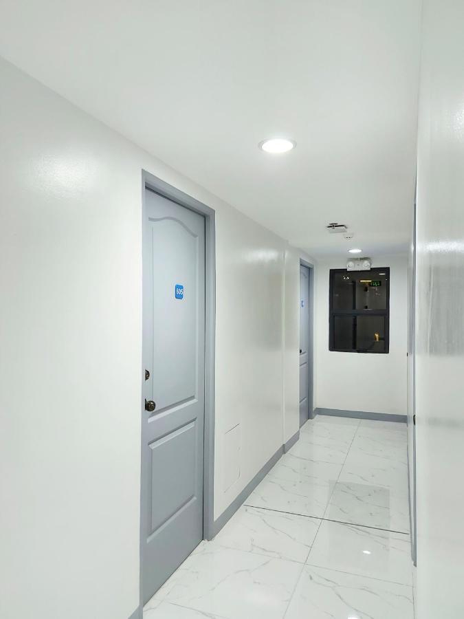 Hotel Airobedz Bgc - Near Uptown Manila Exterior foto